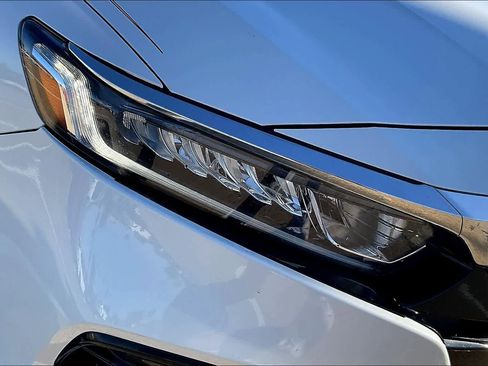 Used 2018 Honda Accord EX-L image 31