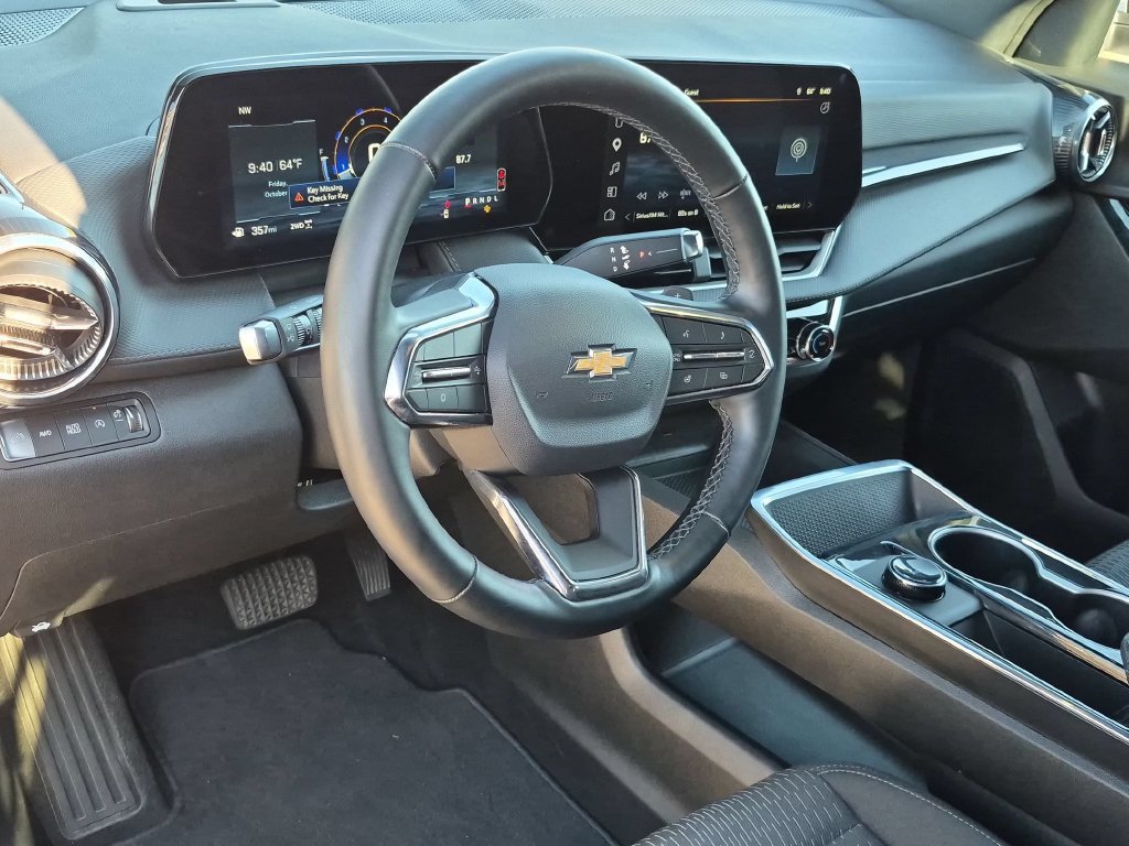 Used 2026 Chevrolet Equinox LT AWD/4WD image 15