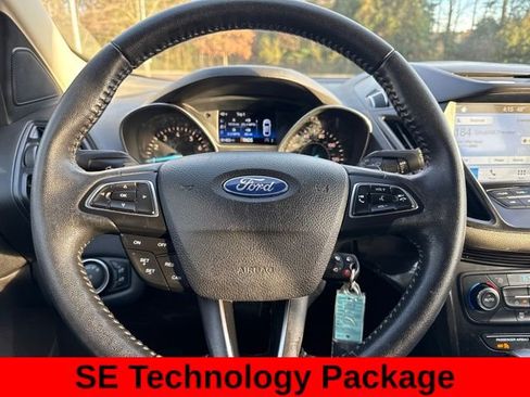 Used 2017 Ford Escape SE w/ Equipment Group 201A image 18
