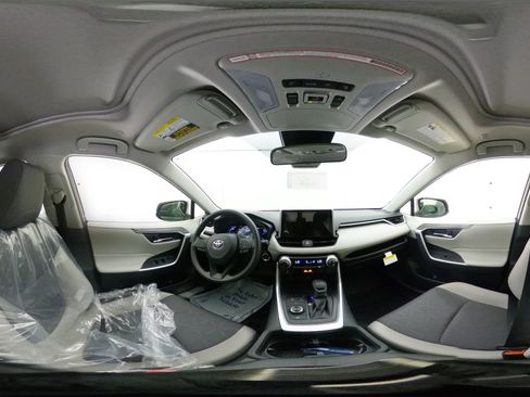 New 2025 Toyota RAV4 XLE image 66