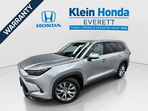 Used 2024 Toyota Grand Highlander AWD image 1