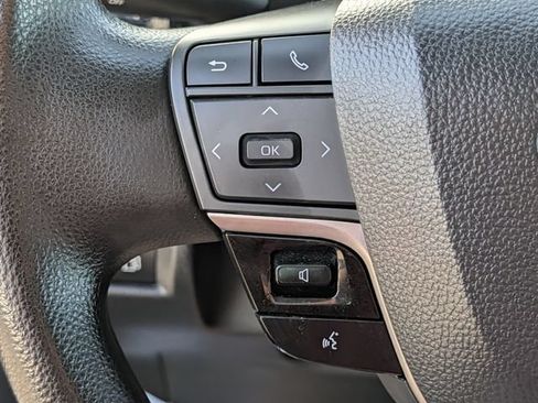 Used 2025 Toyota Camry LE FWD image 21