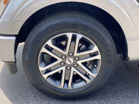 Used 2021 Ford F150 XL w/ STX Appearance Package RWD image 12