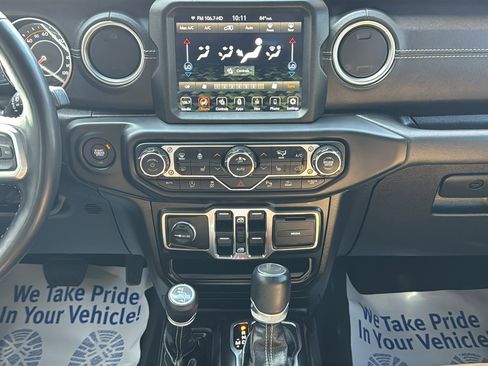 Certified 2022 Jeep Wrangler Unlimited Sahara w/ LED Lighting Group AWD/4WD image 25