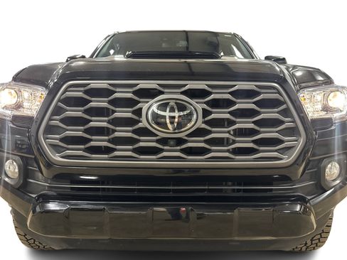 Used 2023 Toyota Tacoma TRD Sport image 10