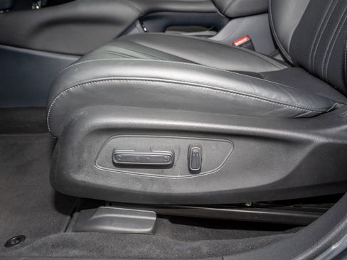 Used 2023 Honda HR-V EX-L image 28