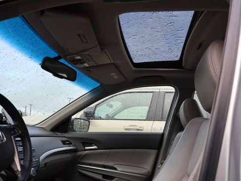 Used 2009 Honda Accord EX-L image 10