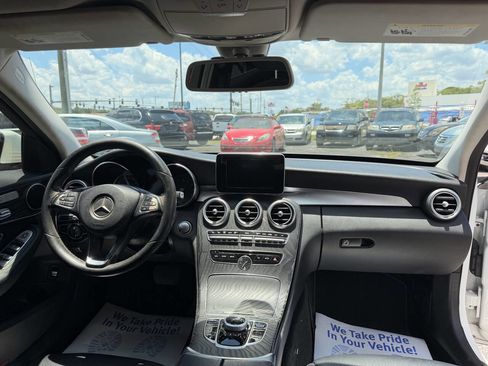 Used 2017 Mercedes-Benz C 300 Sedan image 13