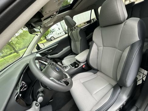 Certified 2025 Subaru Outback Premium AWD/4WD image 15