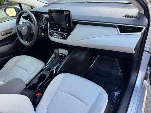 Used 2022 Toyota Corolla L FWD image 21