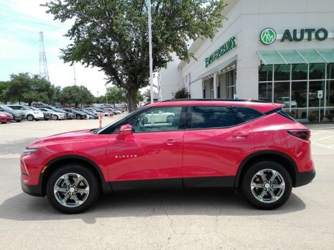 Used 2023 Chevrolet Blazer LT w/ LPO, Floor Liner Package FWD image 13