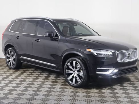 Used 2023 Volvo XC90 B6 Ultimate w/ Protection Package Premier AWD/4WD image 2