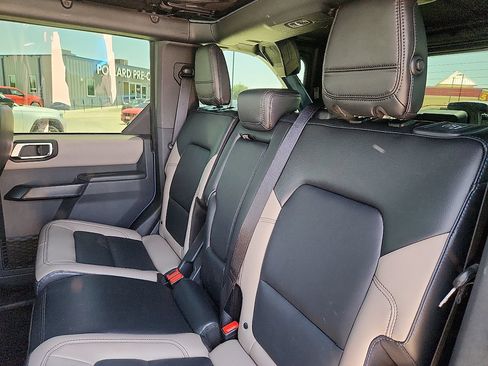 Used 2024 Ford Bronco Wildtrak AWD/4WD image 5