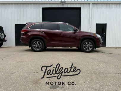 Used 2017 Toyota Highlander XLE