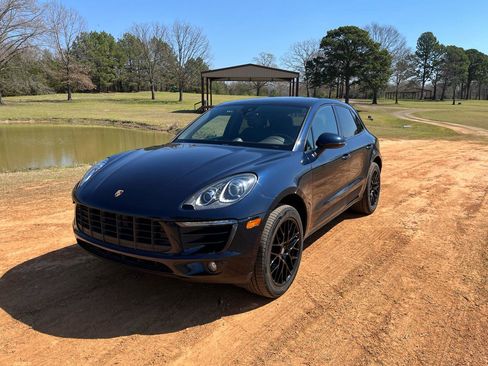 Used 2018 Porsche Macan AWD image 4