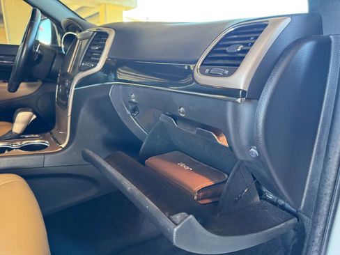 Used 2017 Jeep Grand Cherokee Limited 75th Anniversary image 28