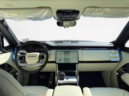 New 2026 Land Rover Range Rover SE AWD/4WD image 9