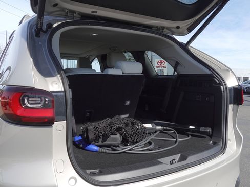 Certified 2024 MAZDA CX-90 Plug-In Hybrid w/ Premium Plus image 24