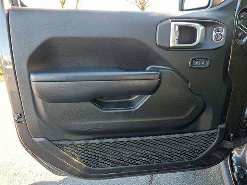 Used 2021 Jeep Gladiator Mojave w/ LED Lighting Group image 12