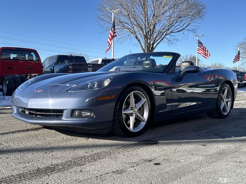 Used 2011 Chevrolet Corvette w/ Preferred Equipment Group image 3
