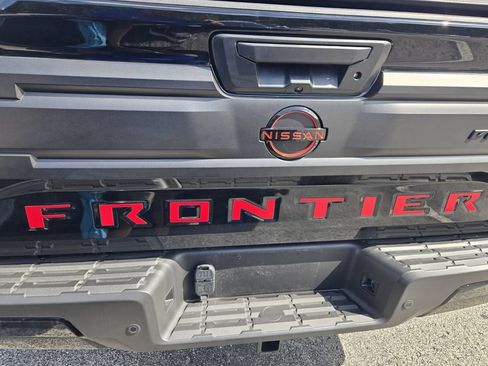 Used 2025 Nissan Frontier Pro-X w/ Pro Premium Package RWD image 9