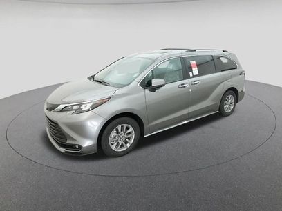 New 2026 Toyota Sienna XLE