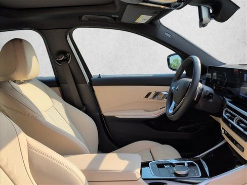 Used 2024 BMW 330i Sedan w/ Premium Package RWD image 28