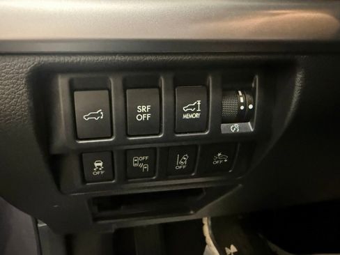 Used 2017 Subaru Outback 2.5i Limited image 35