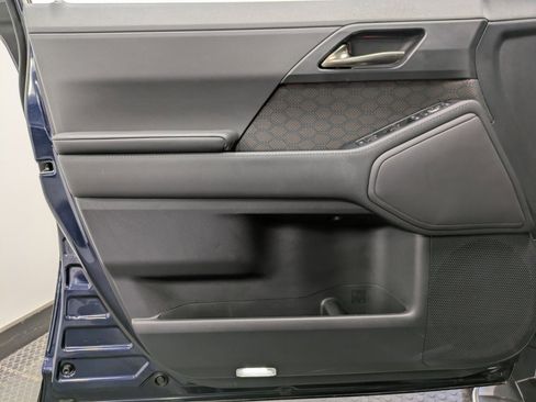 Used 2024 Lexus GX 550 image 8