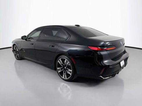 New 2026 BMW 750e xDrive w/ Executive Package AWD/4WD image 7