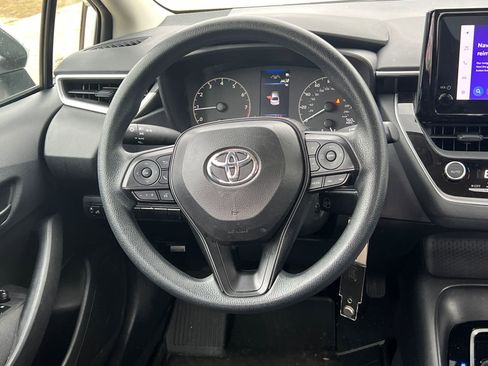 Used 2024 Toyota Corolla LE image 24