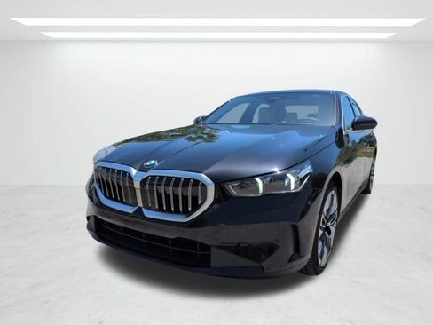 New 2027 BMW 530i RWD image 8