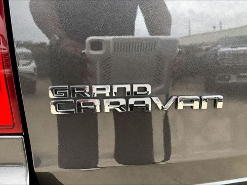 Used 2020 Dodge Grand Caravan SXT FWD image 10