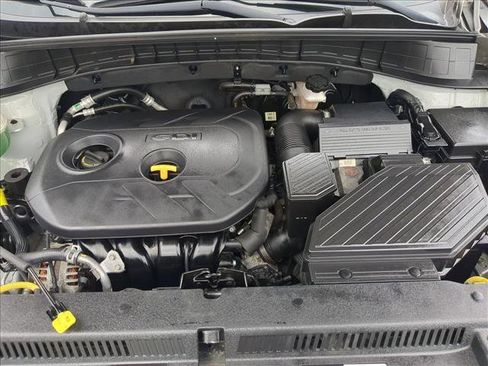 Used 2019 Hyundai Tucson SE image 21