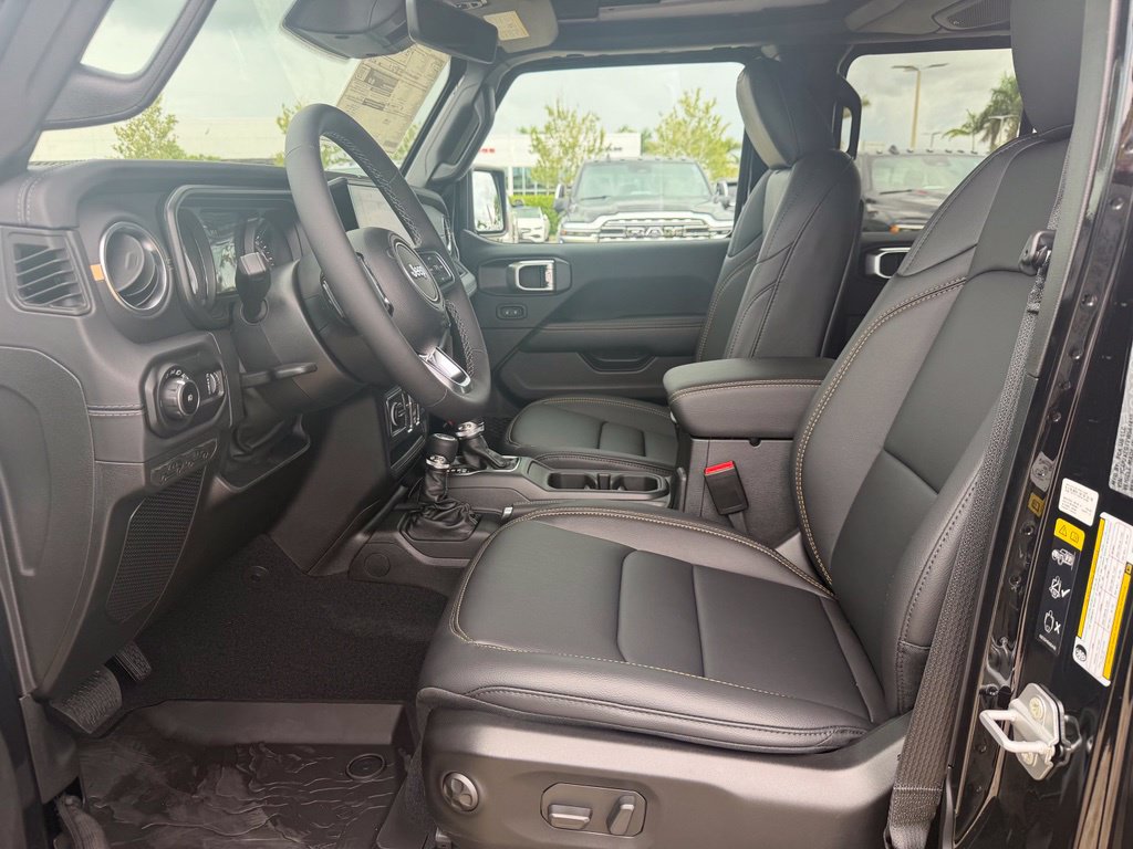 New 2027 Jeep Wrangler Unlimited Sahara AWD/4WD image 9