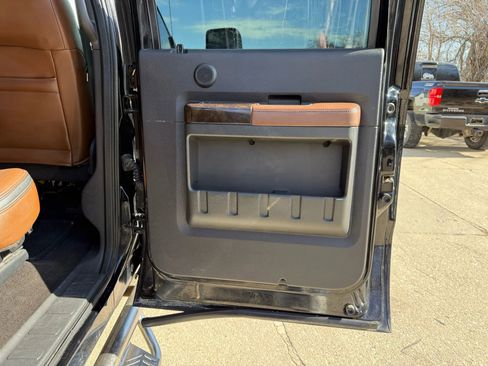 Used 2016 Ford F350 Platinum image 10