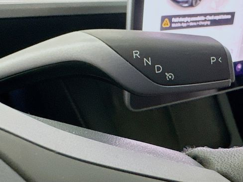 Used 2023 Tesla Model 3 Standard Range RWD image 23