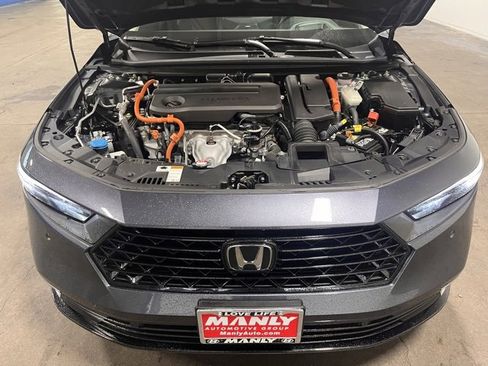 Used 2024 Honda Accord Touring image 9