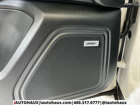 Used 2020 Porsche Macan Base w/ Premium Package Plus image 34