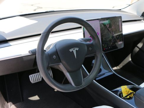 Used 2020 Tesla Model 3 Performance AWD/4WD image 15