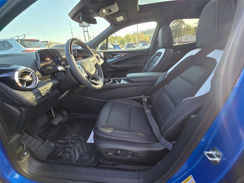 New 2025 Chevrolet Blazer EV LT w/ Super Cruise Package image 8