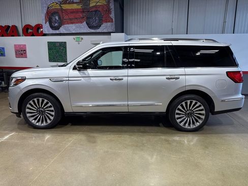 Used 2018 Lincoln Navigator Reserve w/ Technology Package image 4