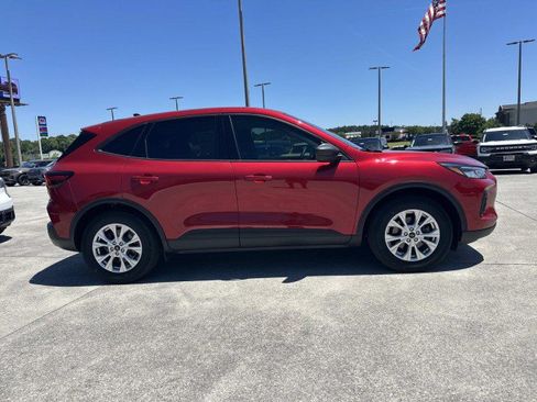 Used 2025 Ford Escape Active w/ Active Premium Tech Pack FWD image 8