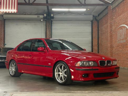 Used 2003 BMW M5 RWD image 5