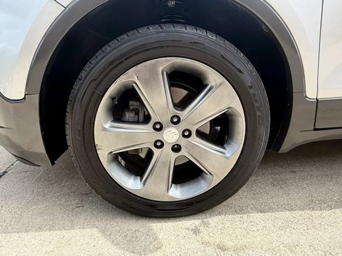 Used 2014 Buick Encore FWD image 35