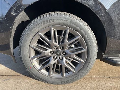 New 2026 Ford Expedition Platinum w/ Stealth Appearance Package image 10