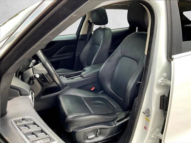 Used 2019 Jaguar F-PACE AWD/4WD image 22
