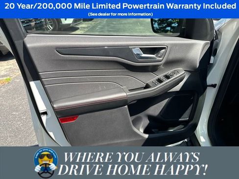 New 2024 Ford Escape ST-Line w/ Equipment Group 301A image 10