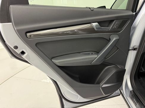 Used 2019 Audi SQ5 Premium Plus w/ Premium Plus Package image 27