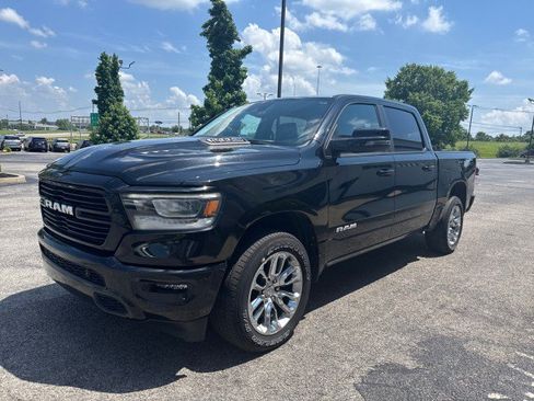 Used 2023 RAM 1500 Laramie AWD/4WD image 17